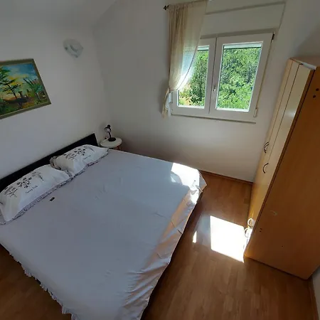 Apartment Ciprijan Ražanac