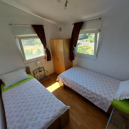 Ciprijan Apartment Ražanac