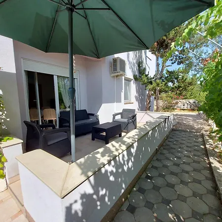 Ciprijan Apartman Ražanac