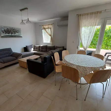 Ciprijan Apartamento