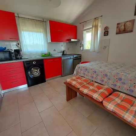 Ciprijan Apartment *